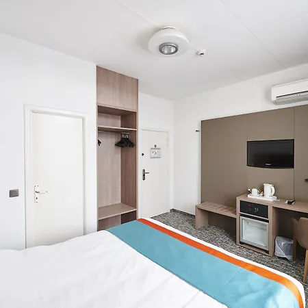 Grand De Flandre Hotel 3*