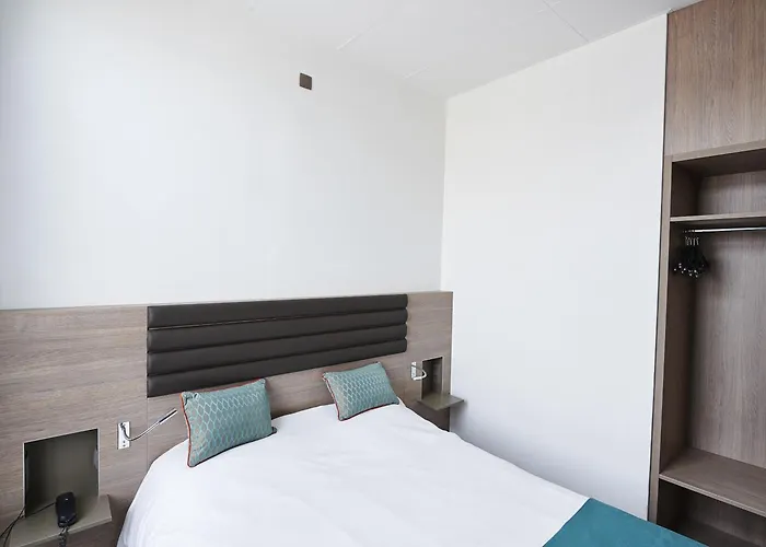 Hotel Grand De Flandre 3*